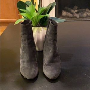 Size 35 Louboutin booties